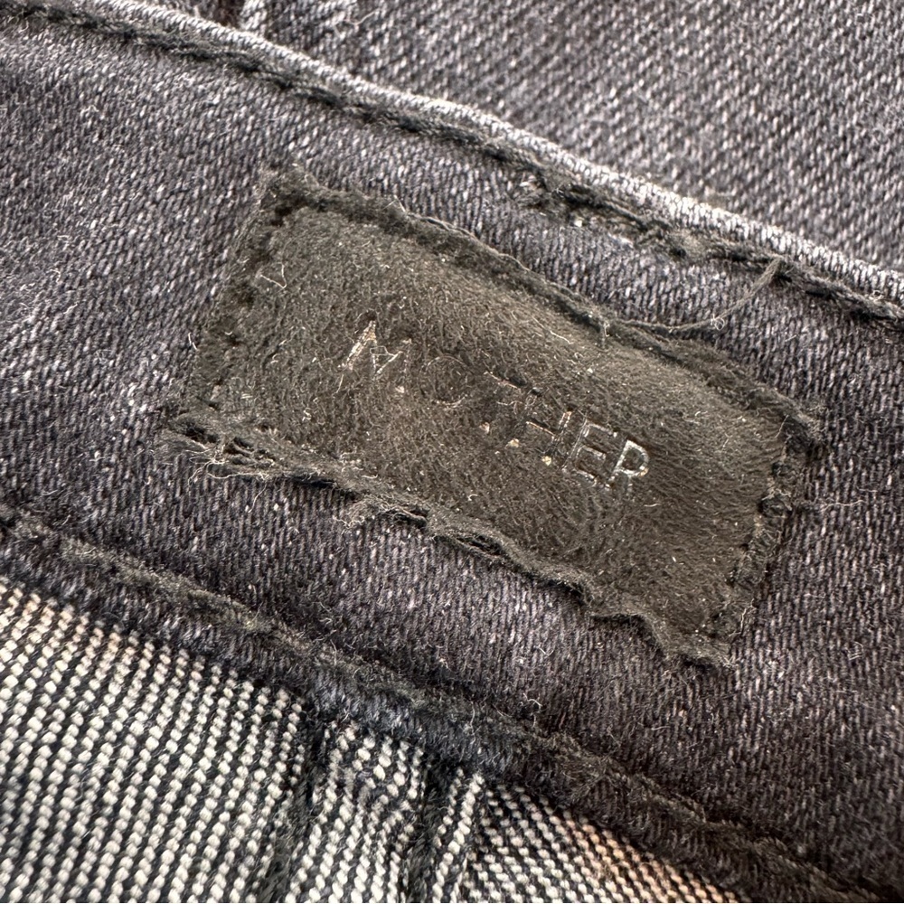 MOTHER The Weekender Fray Black Jeans - Picture 2 of 5